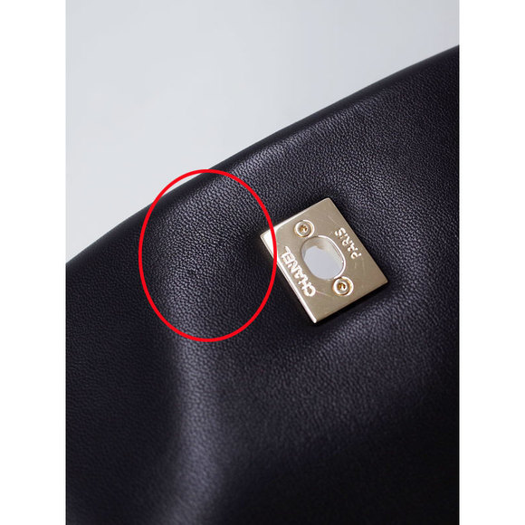 Chanel Quilted Chain Flap Bag - Picture 6 of 9